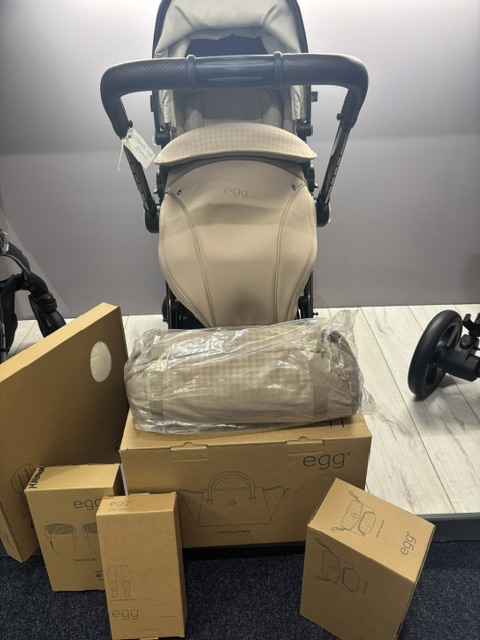 egg3® Stroller in Houndstooth Almond - Special Edition Floor Model - Last once Clearance Bundle Price €999 - Image 10