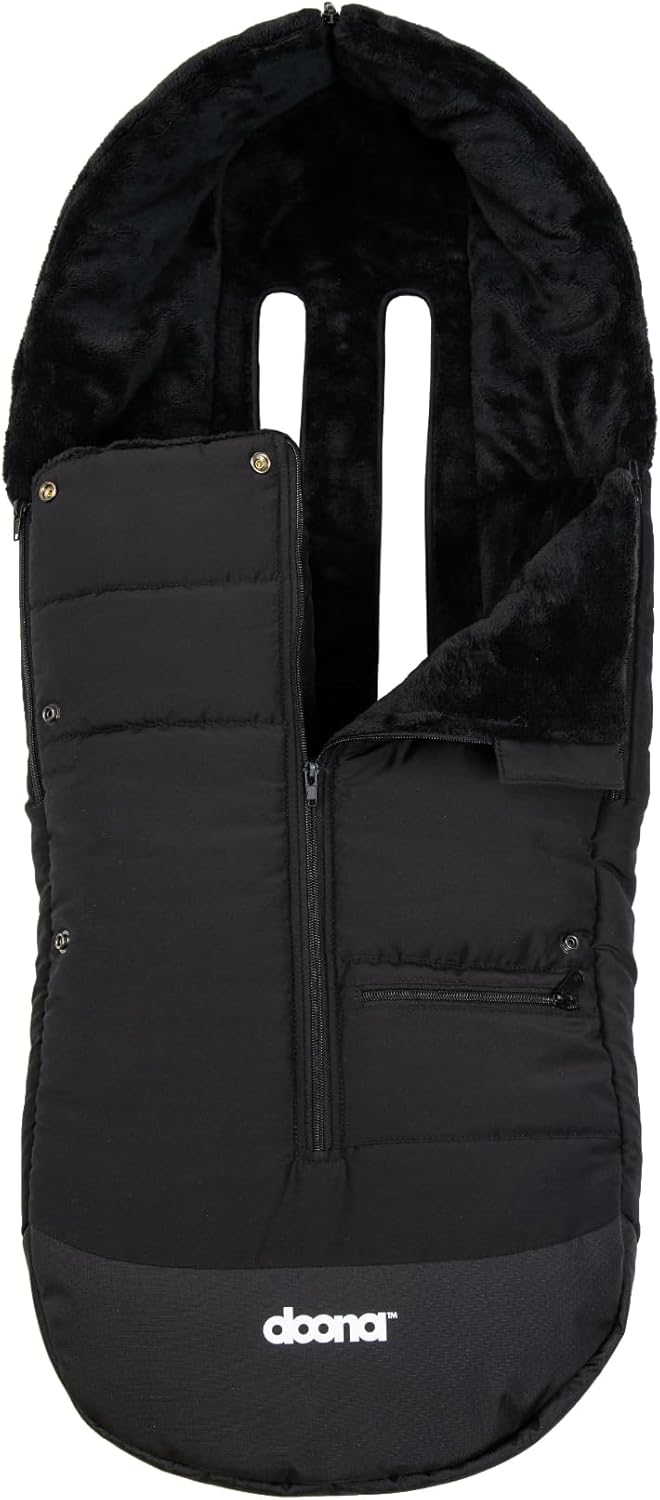 Doona footmuff with Removable, luxuriously lined blanket - Image 3