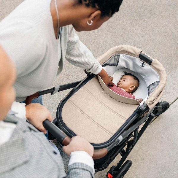 Uppababy Vista V2-Liam including Maxi cosi Cabrio I size and Base Adapters    - Last few remaining - Image 4
