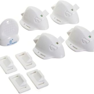 Dreambaby self-adhesive magnetic lock set with 4 locks and 1 key.