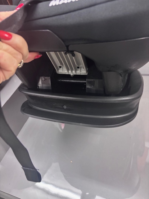 Maxi Cosi - Titan Pro - Black Ex display - Now €159 - Image 2