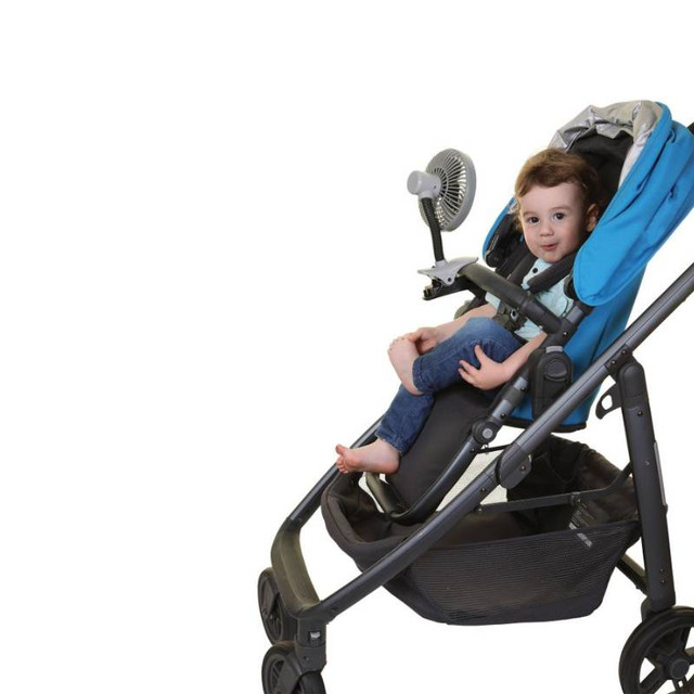 Dreambaby EZY-Fit Deluxe Clip-On Fan - Black/Grey or White/Grey -colour may vary - Image 3