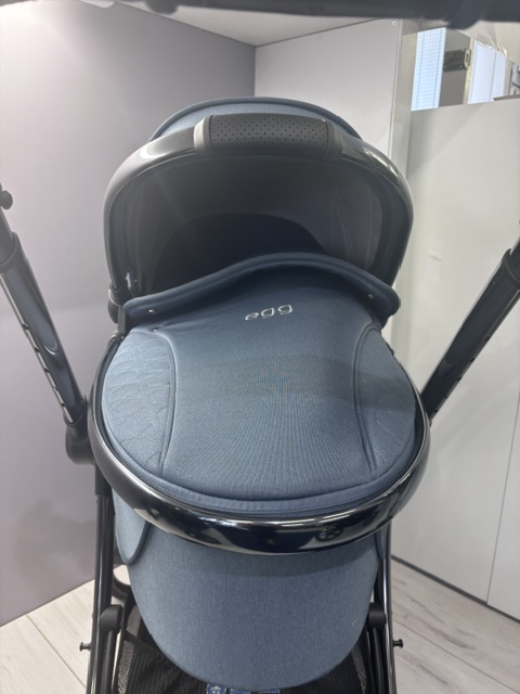 Egg3 Pushchair ,Carrycot Bundle with Backpack ,footmuff, Adapters,Fur liner Raincover Shell Car seat and Base-Topaz - Ex Display Last One - Image 9