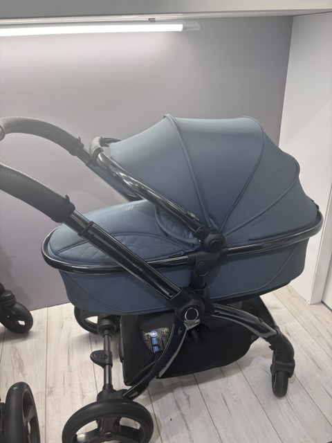 Egg3 Pushchair ,Carrycot Bundle with Backpack ,footmuff, Adapters,Fur liner Raincover Shell Car seat and Base-Topaz - Ex Display Last One - Image 11
