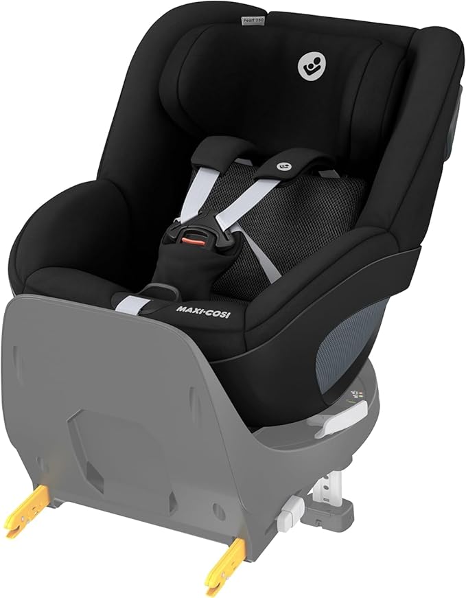 Maxi Cosi Pebble 360 Black and Familyfix 360 Base Bundle - Image 3