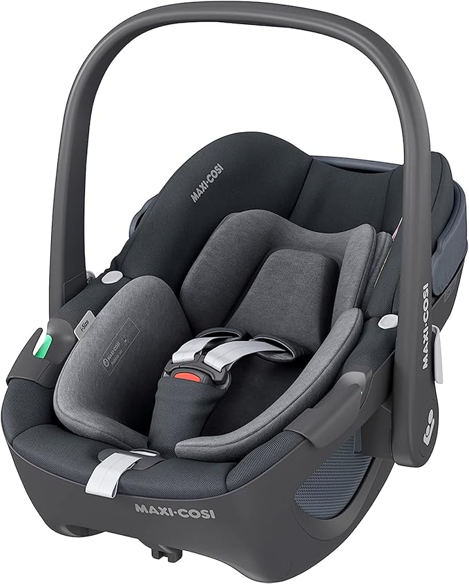 Maxi Cosi Pebble 360 Black and Familyfix 360 Base Bundle - Image 5